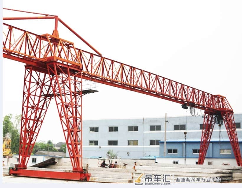路桥门式起重机使用前和过程中要注意什么