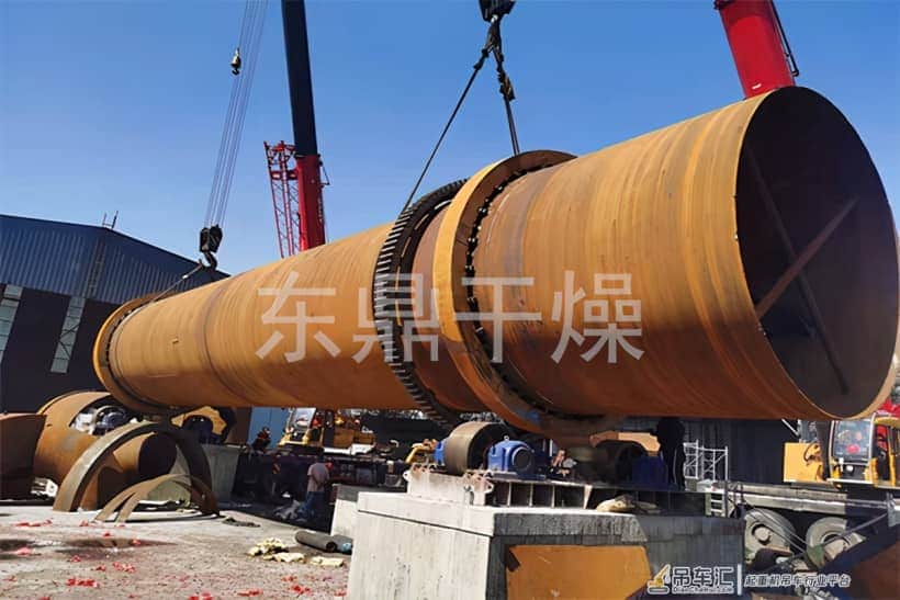 山西朔州煤泥烘干机吊车安装现场实拍