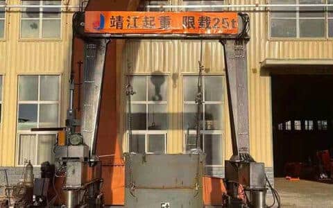 锂电池供电轮胎式龙门起重机的优点「靖江起重」