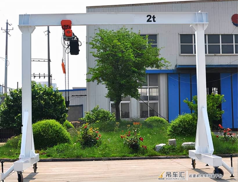 单梁门式起重机配件的保养工作
