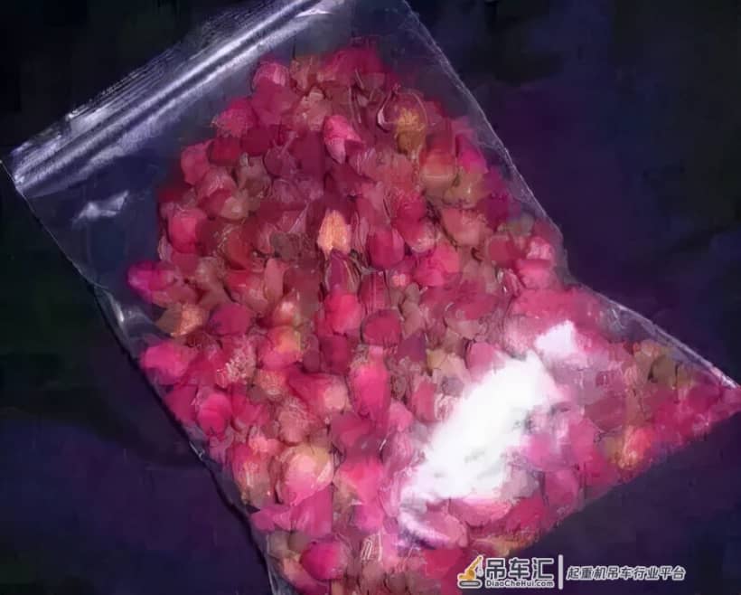 吊车司机如此别致征婚:这条件,就问嫁不嫁?