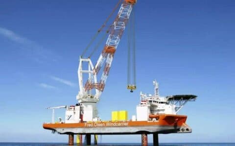 改装1600T起重机！“Bold Tern”自升式安装船将升级