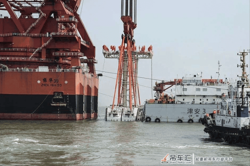 又一世界第一,14万吨“国产”起重船亮相!“振华30”究竟有多强