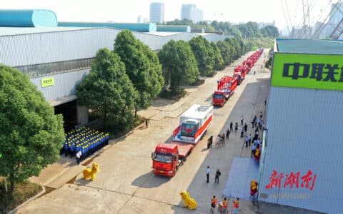 中联重科高端大吨位起重机出口土耳其 刷新中国出口海外最大吨位起重机纪录