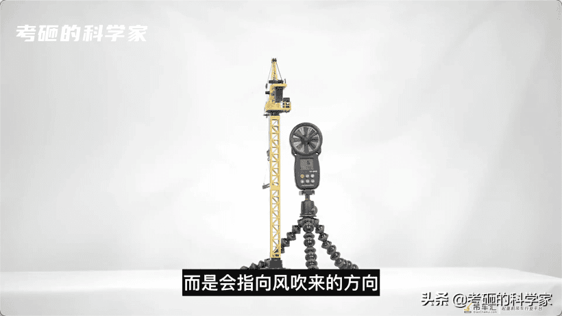 吊车为什么总爱倒?起重机的支腿,工地路上的碎石,有什么作用
