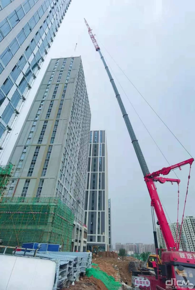 最长125m，没想到三一SAC2600T8起重机还能这样极限作业