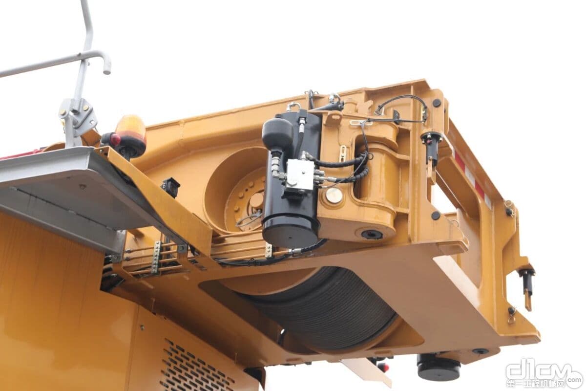 最长125m,没想到三一SAC2600T8起重机还能这样极限作业