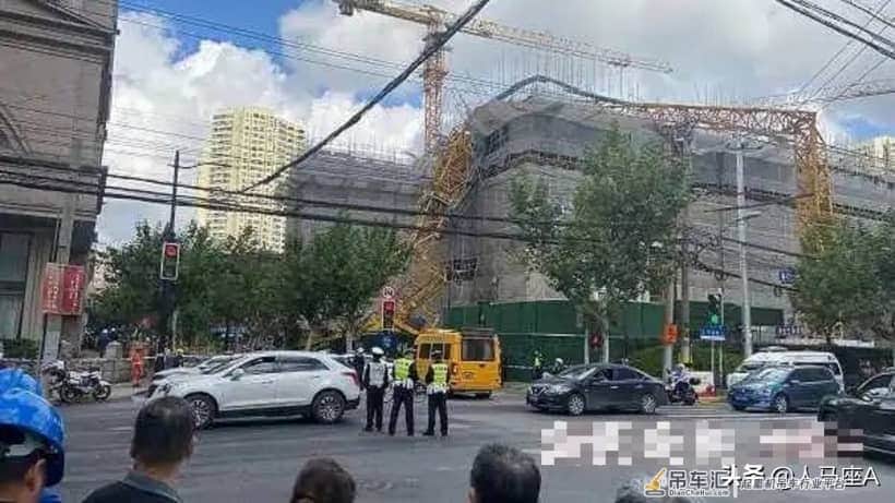 上海塔吊倒塌司机身亡,塔吊这么高如何建起?司机又是咋上去的?