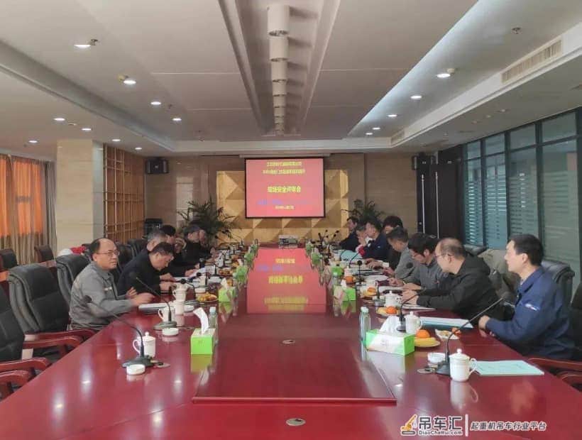 中船九院助力新时代造船再树800吨门吊!