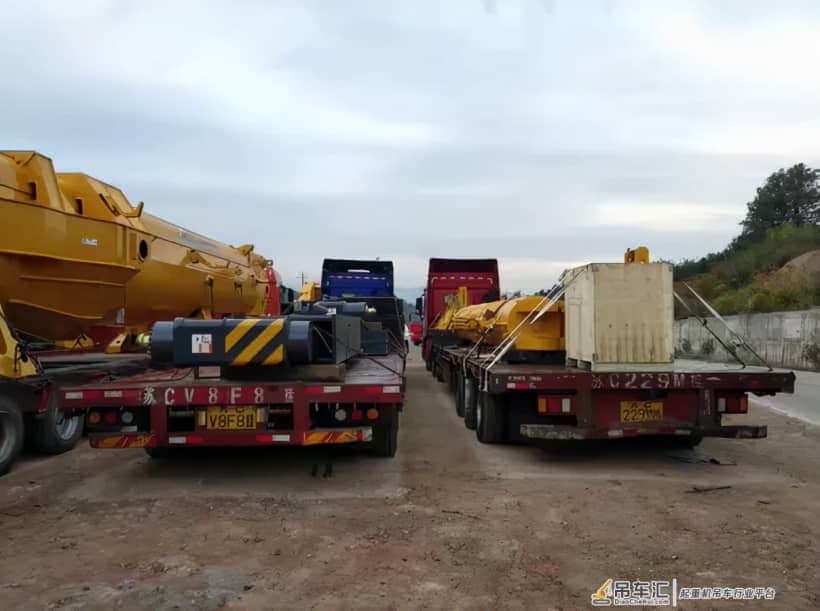 土豪提车记:俩台徐工1800吨提车,风电场要被承包咯