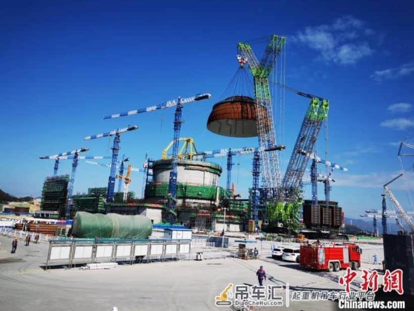 “华龙一号”批量化建设首台机组内穹顶吊装成功