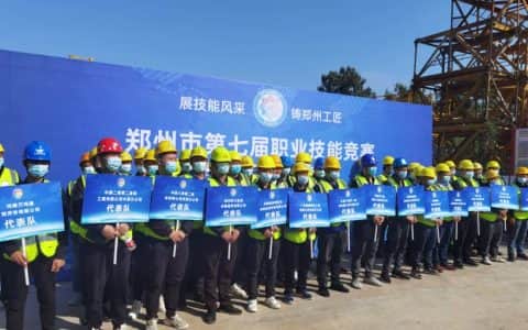 15个参赛代表队，50余名选手齐聚郑州展开塔吊操作竞技