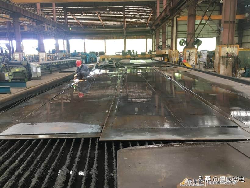 现代起重行业,电永磁起重器已不可或缺