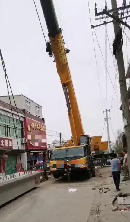 街道吊装37t边梁，这一吊，赌上身家性命