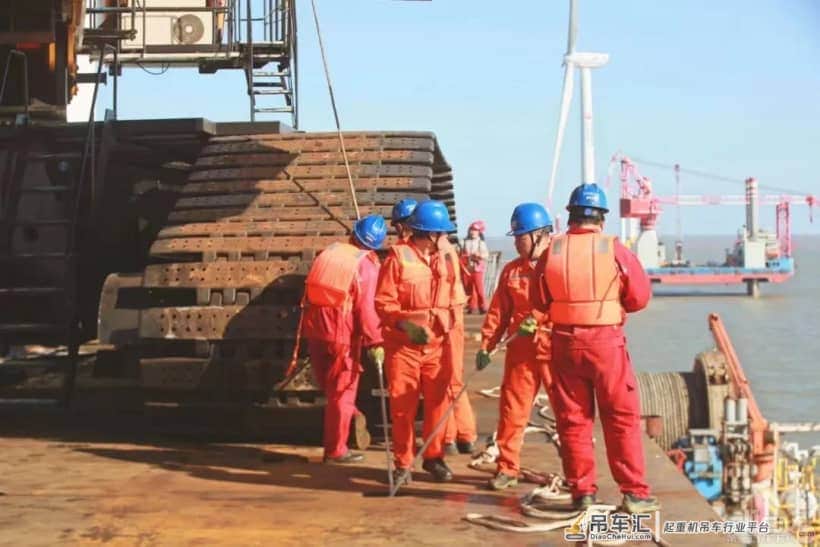 海上风电抢装冲刺,三一履带起重机“红色风电天团”转场不停