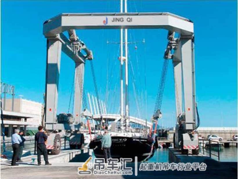 厂家指导：游艇行业为何需要使用起重机？