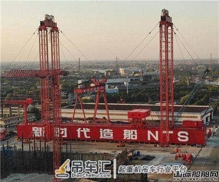 历时12天!这家民营船厂一座800吨龙门吊提升圆满完成