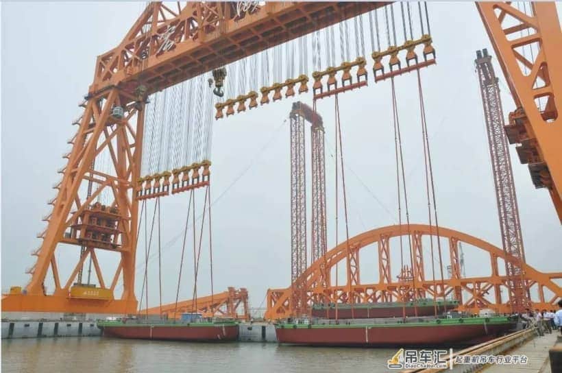 中国龙门吊有多大魅力?英国、印度争相购买,连美国也要用