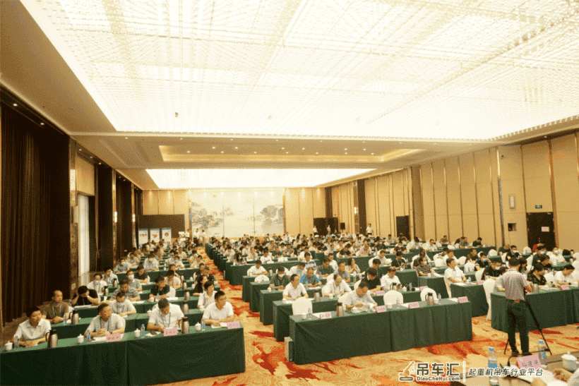 第二届中国起重机械安全、绿色、智能高质量发展大会在江西省新余市召开
