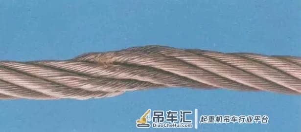 起重机的钢丝绳是如何避免断裂的?
