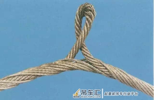 起重机的钢丝绳是如何避免断裂的?