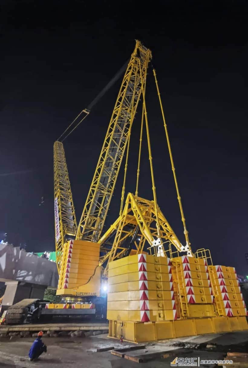 SCC8000A助力雅加达绕城高速公路特大关重部件吊装