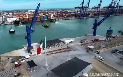 圈粉圈到海外了，这台起重机有什么魔力？
