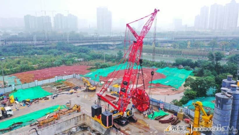 三一起重机:成都17号线二期工程“卓越号”盾构机顺利下井