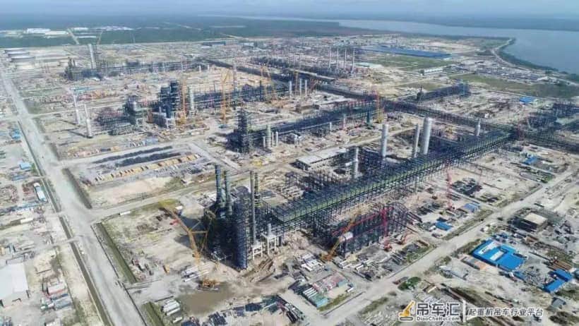 “炼油界绝绝子”！徐工千余台设备助力尼日利亚丹格特炼油厂工程建设