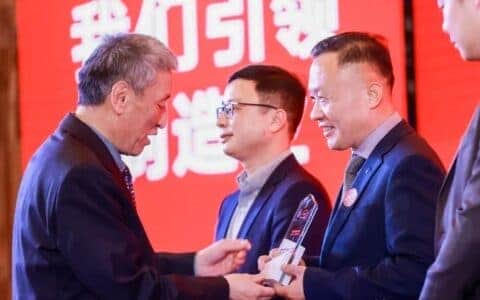 科尼起重机在21年MM现代制造·创新驱动25周年评选中荣获两个奖项