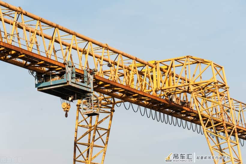 什么是龙门吊?操作门式起重机(龙门吊)需要考取操作证吗?