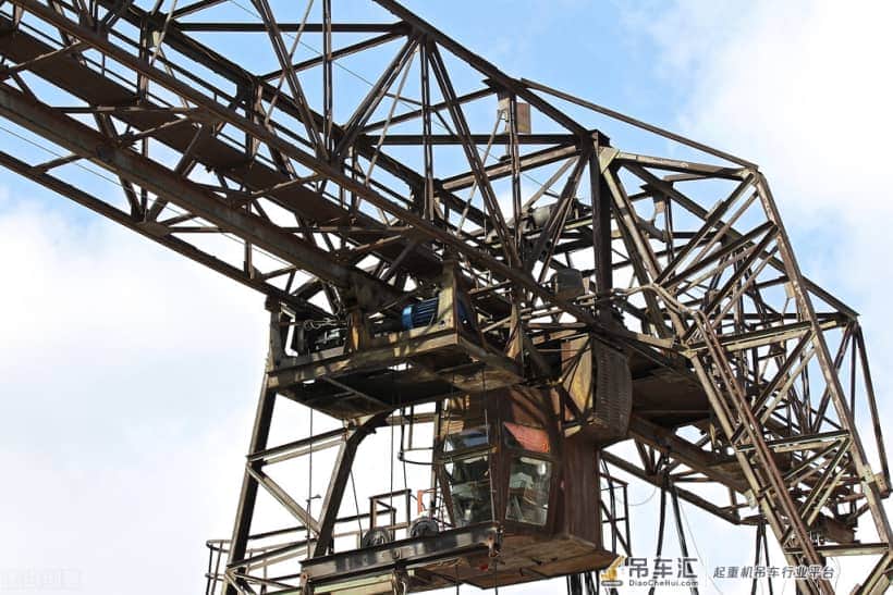 什么是龙门吊?操作门式起重机(龙门吊)需要考取操作证吗?