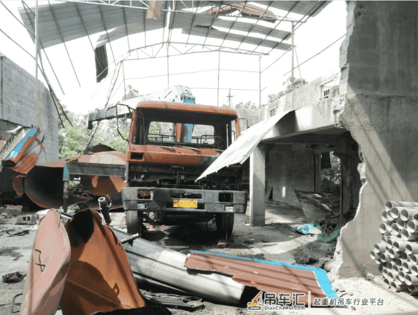 吊车司机在燃爆事故中死亡 谁之过？