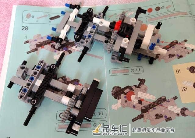 大吊车真厉害:米兔积木工程吊车组装体验