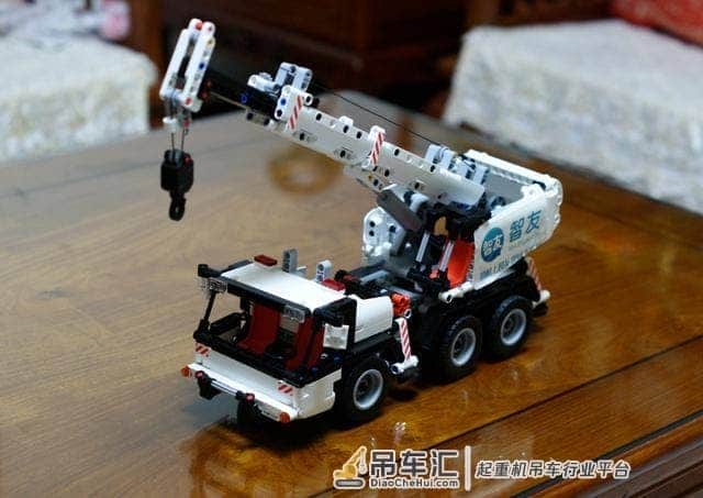 大吊车真厉害:米兔积木工程吊车组装体验