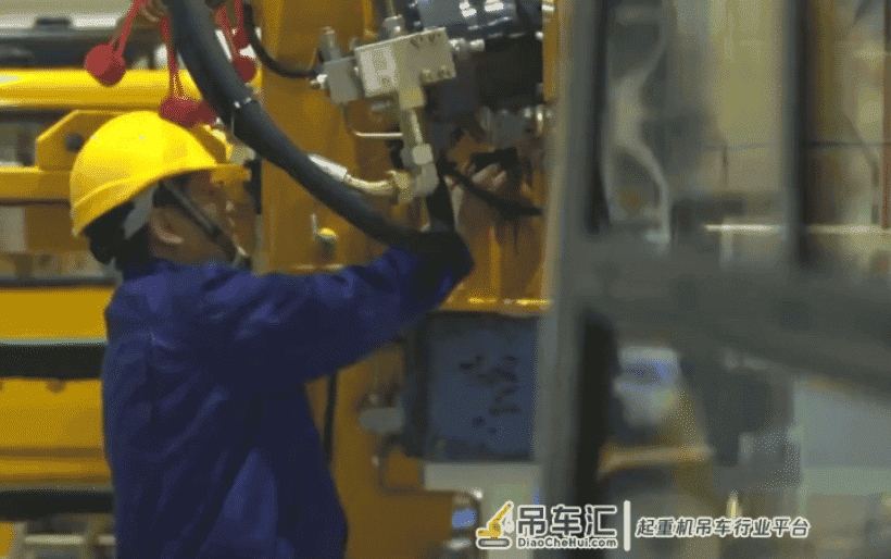 历经30余年,中国起重机技术站上世界之巅,摘掉“技术弱国”帽子