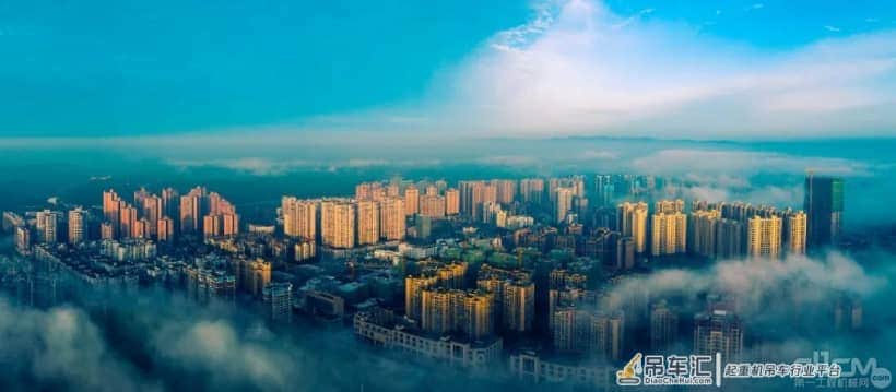 三一履带起重机助成都东西城市轴线简阳段施工进入“快车道”