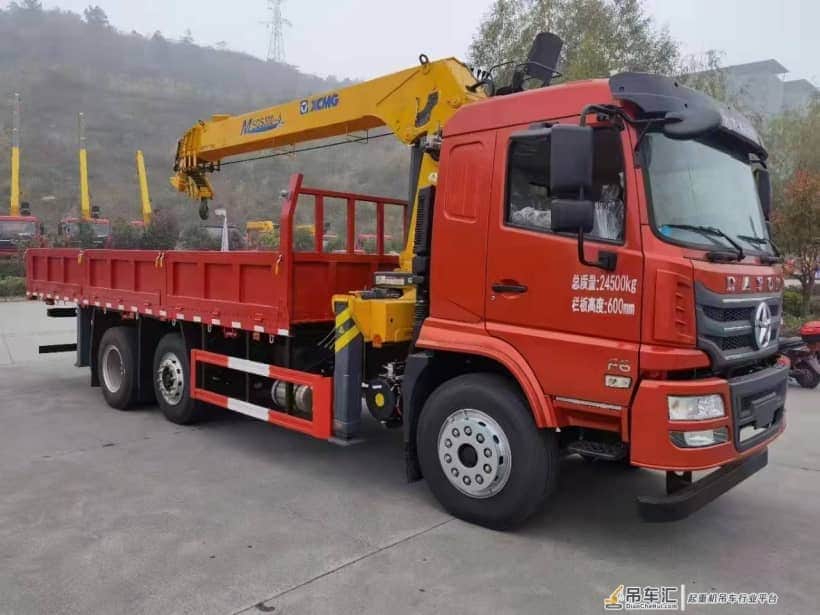 徐工8吨随车吊 现车降价2万元