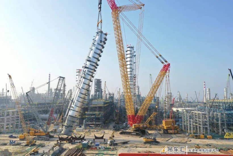 吊装重量约32000T!4000吨履带吊在广东石化已完成24台千吨级塔器吊装!