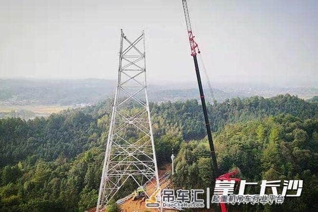 450吨“巨无霸”吊车助力特高压建设