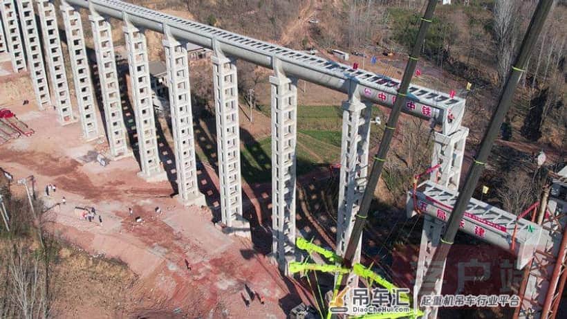 小浪底南岸灌区工程最高、最长渡槽顺利吊装合拢