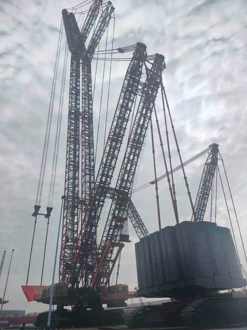 4500t!人类史上最大吨位履带吊霸气首秀!三一scc98000下线