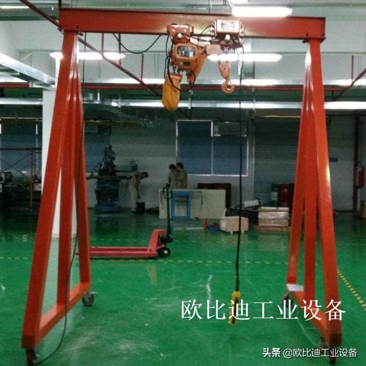 移动龙门吊架的操作规程