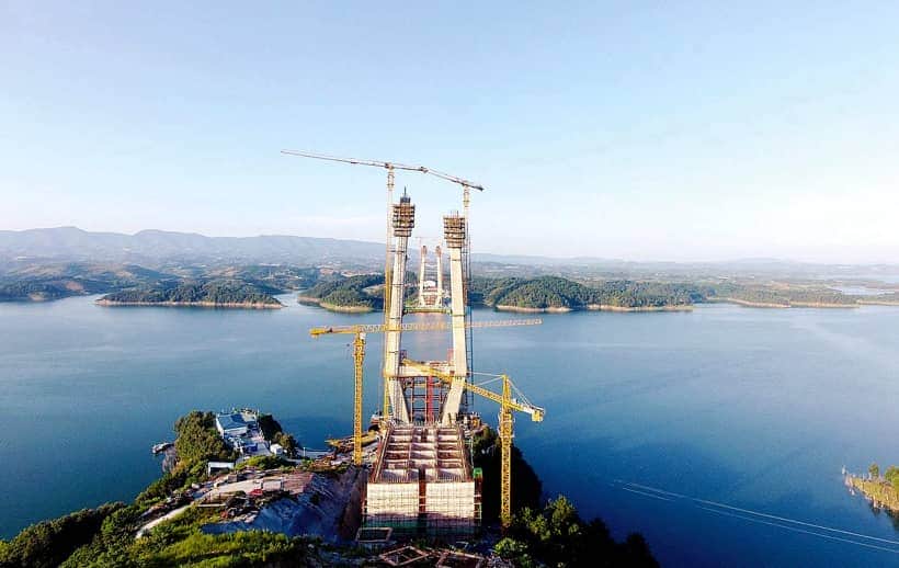 登顶全球最大起重机制造商榜首 徐工高质量出战“世界决赛赛道”