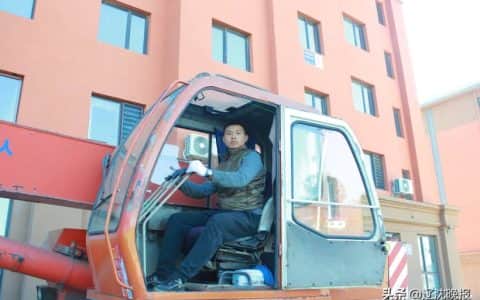 道德模范拜大年｜“吊车侠”兰郡泽：做更多好事回报社会