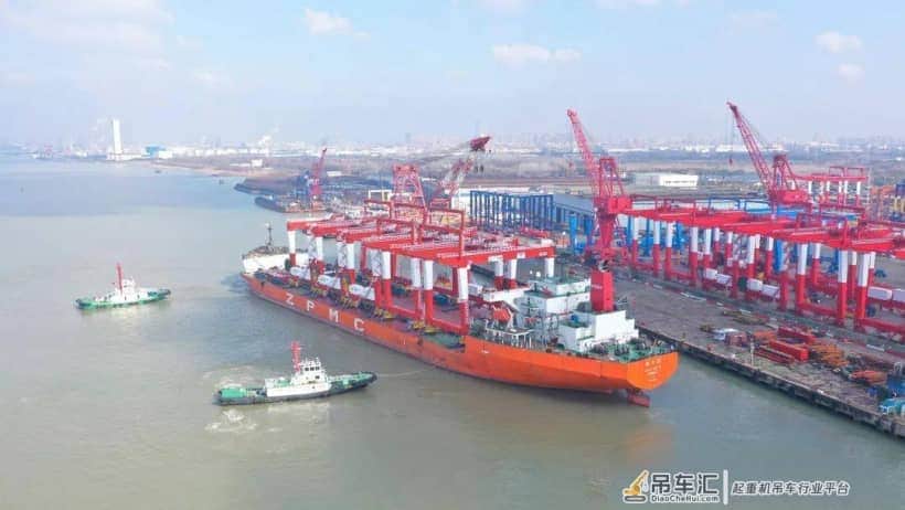 南沙四期自动化码头轨道吊全部建造完成