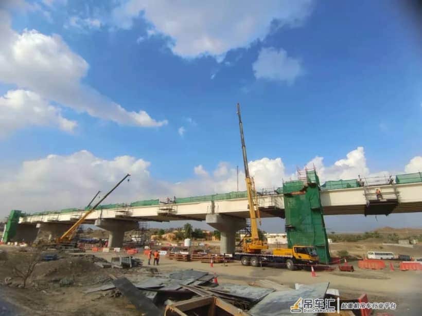 走出国门!徐工吊车助力中东土豪国家铁路建设