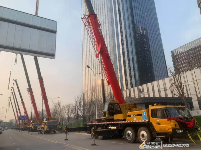 请放心!三一起重机助力西安方舱医院紧急筹建