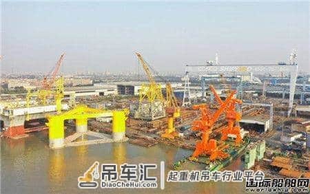 首次交付两台门座式起重机!这家船厂开拓非船建造业务