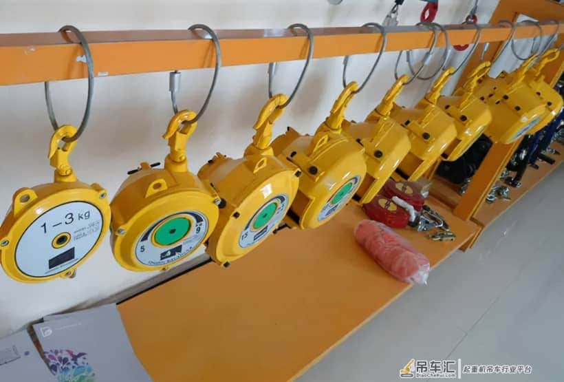 弹簧吊车在悬臂吊中表现出超强能力